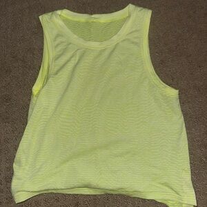 Lululemon train to be tank